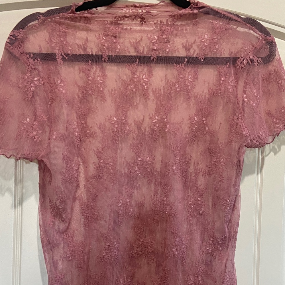 Zenana Outfitters Mauve Lace Top